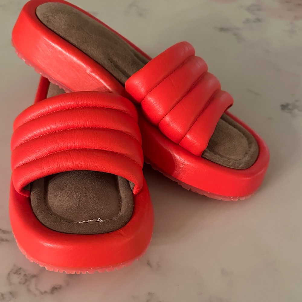 Bright Orange P448 Slides